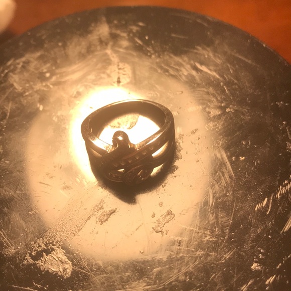 Silver ring - Picture 2 of 4